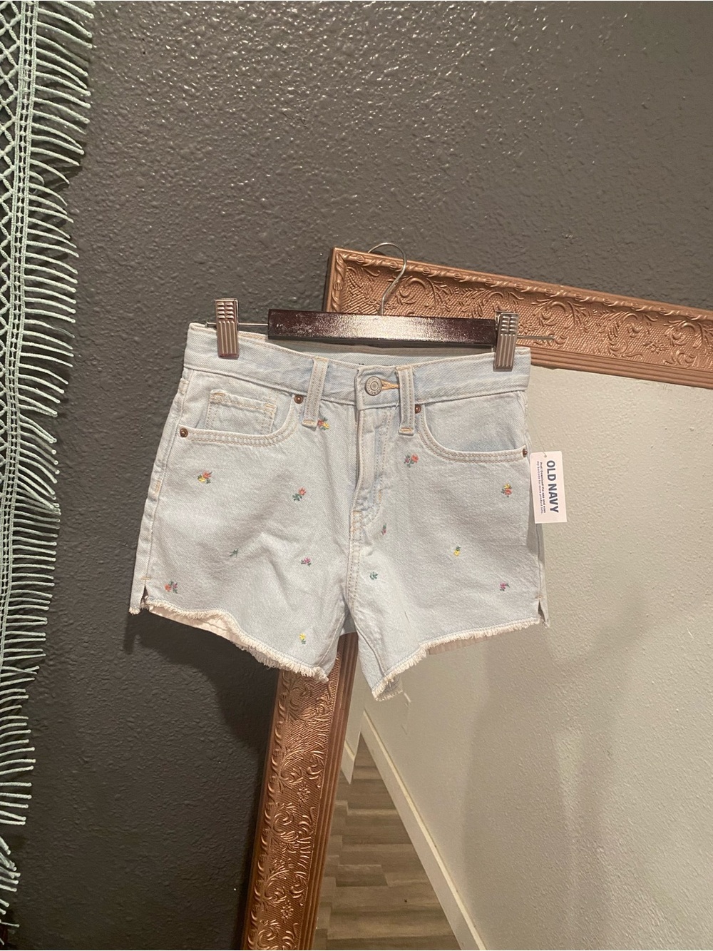 Old Navy Light Blue Denim Shorts with White Star Embroidery - Picture 3 of 5
